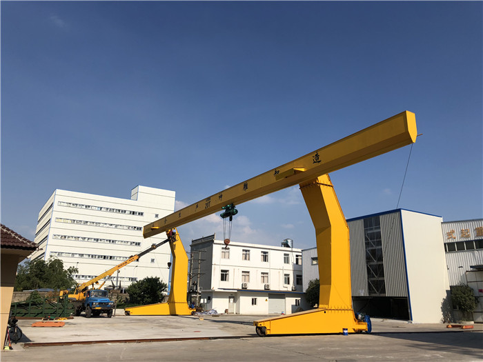 MHL型電動(dòng)葫蘆門式起重機(jī) MHL型電動(dòng)葫蘆門式起重機(jī)